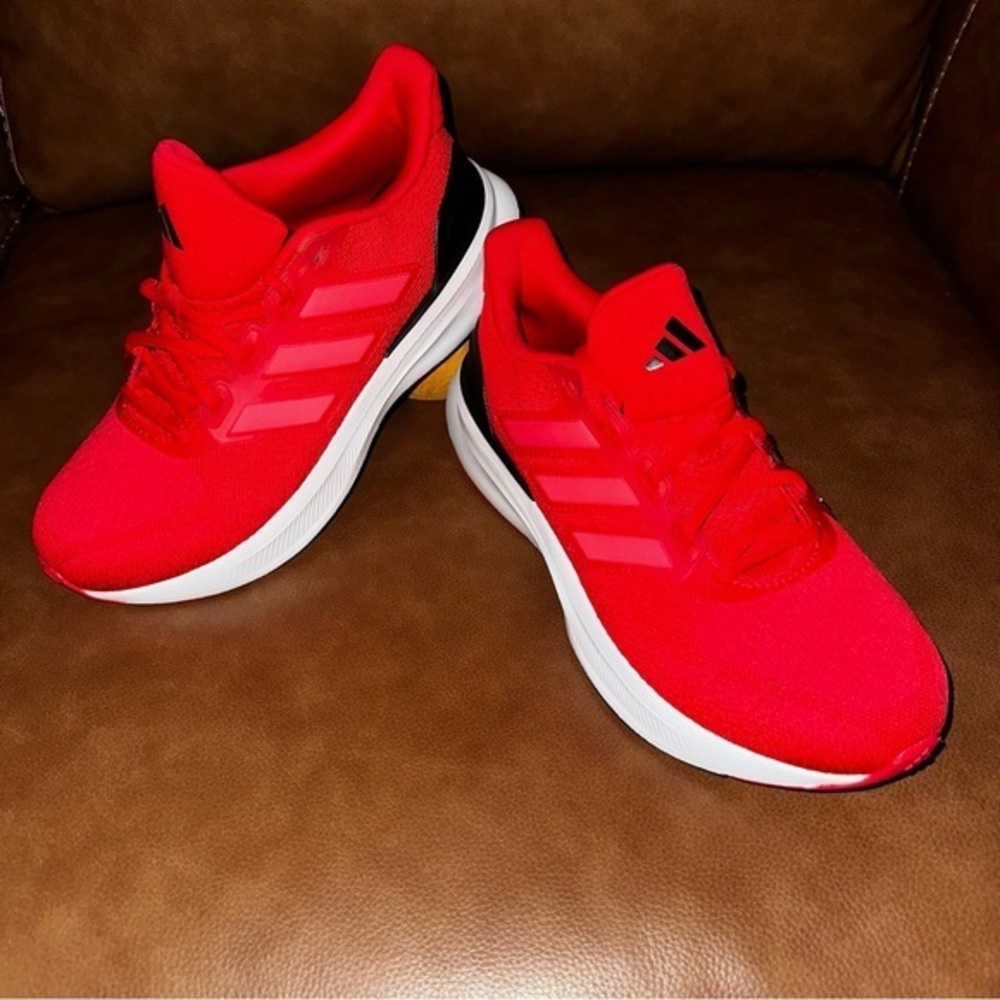 NWOB ADIDAS ULTRARUN 5 SHOES KIDS Red Size 5.5